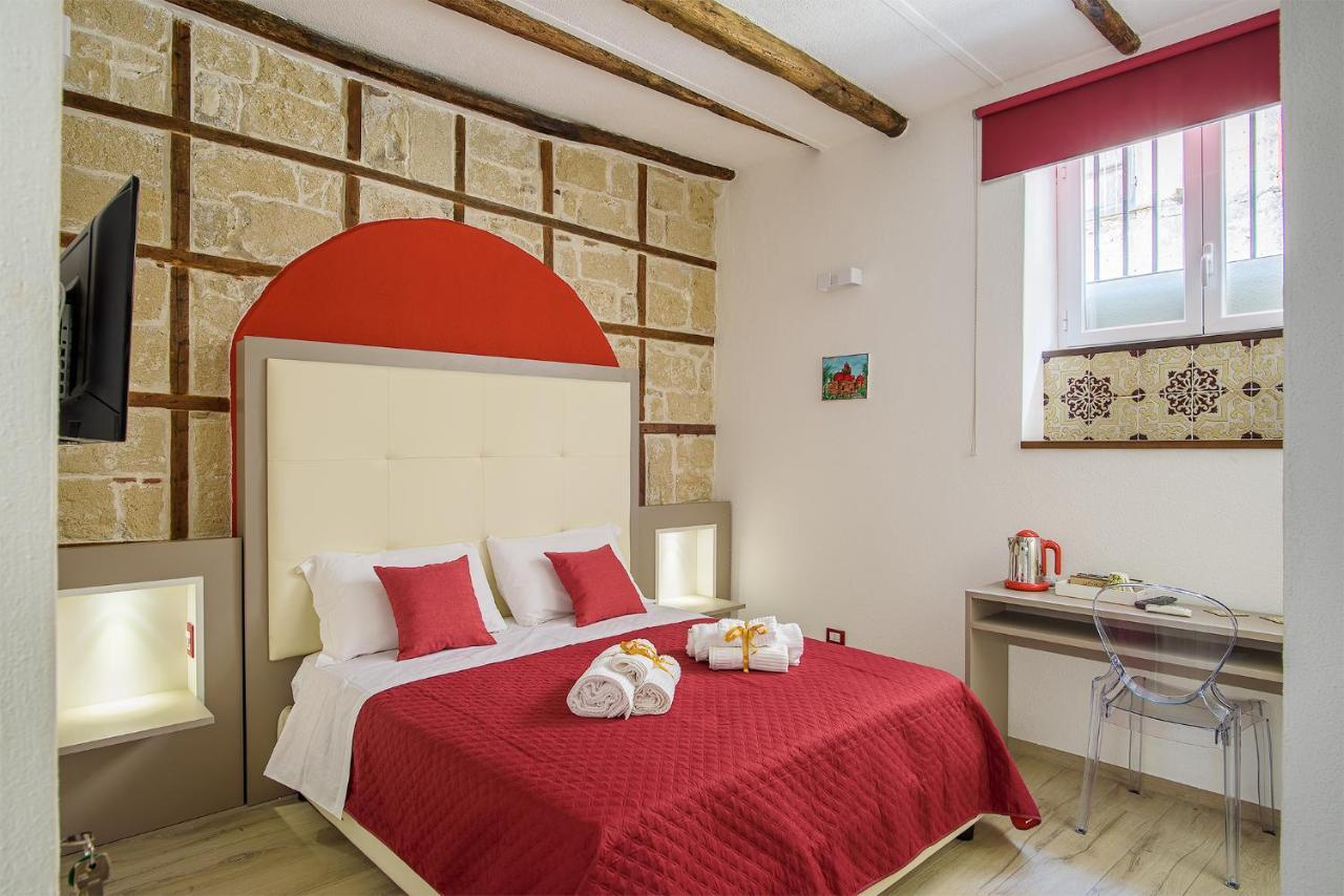 Barlaman Luxury Rooms باليرمو المظهر الخارجي الصورة