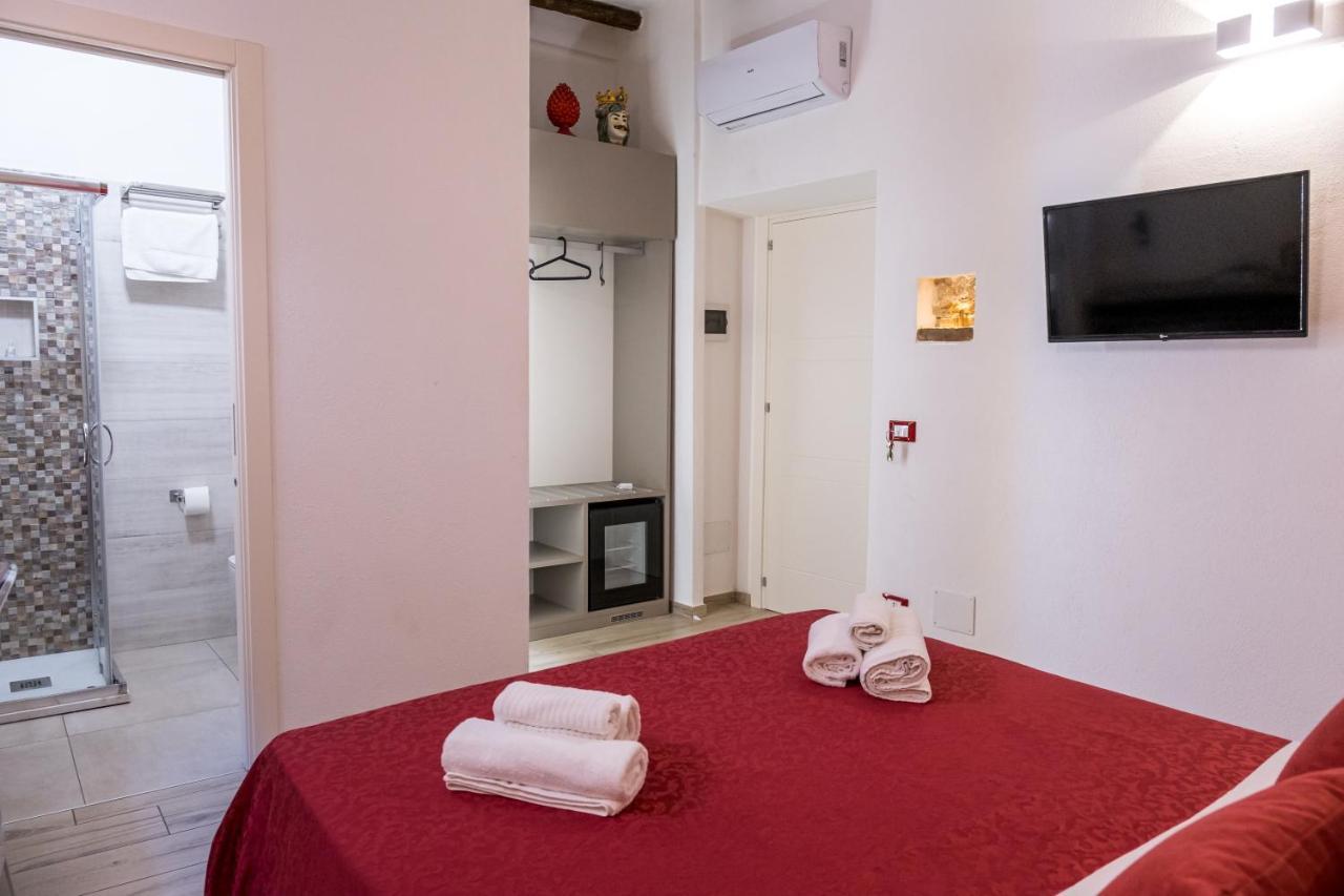 Barlaman Luxury Rooms باليرمو المظهر الخارجي الصورة